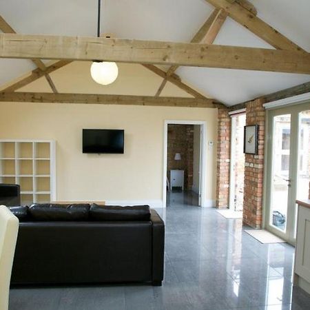 Pheasants Roost At Tove Valley Cottages Towcester Exterior photo
