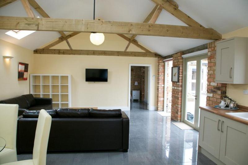 Pheasants Roost At Tove Valley Cottages Towcester Exterior photo